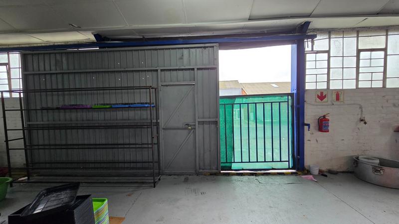 To Let commercial Property for Rent in Triangle Farm Western Cape